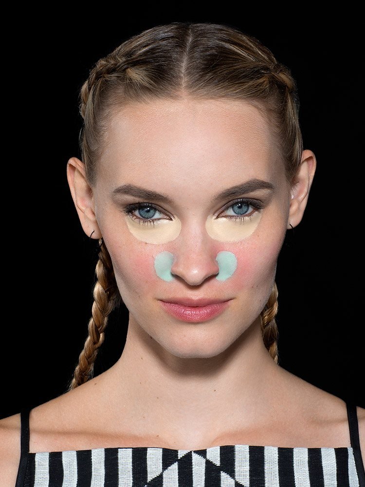 maybelline master camo light step1 correct 3x4