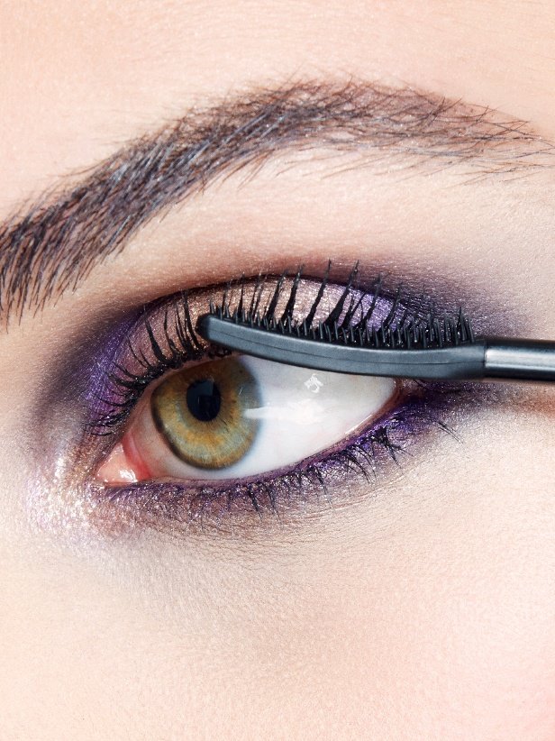 maybelline falsies push up angel mascara girls night look step 3 3x4
